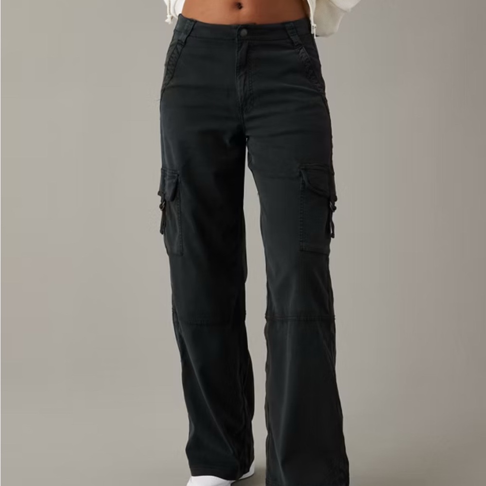 American Eagle Dreamy Drape Cargo Pants - Black